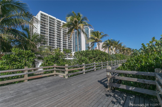 Oceanfront Plaza