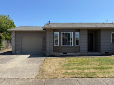 6568 Jacobe St NE