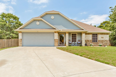 1229 Eagle Lake, Azle, TX 76020