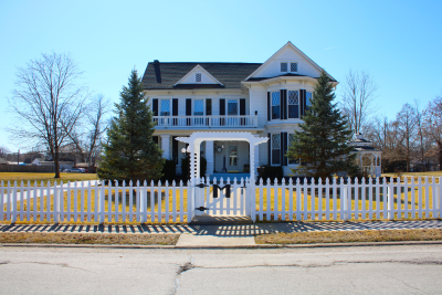 327 W. Locust St.